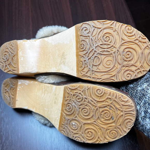 UGG Australia Kalie Clog Studded Brown Leather Sherpa Lined Wooden Block Heel 6 - Picture 7 of 10